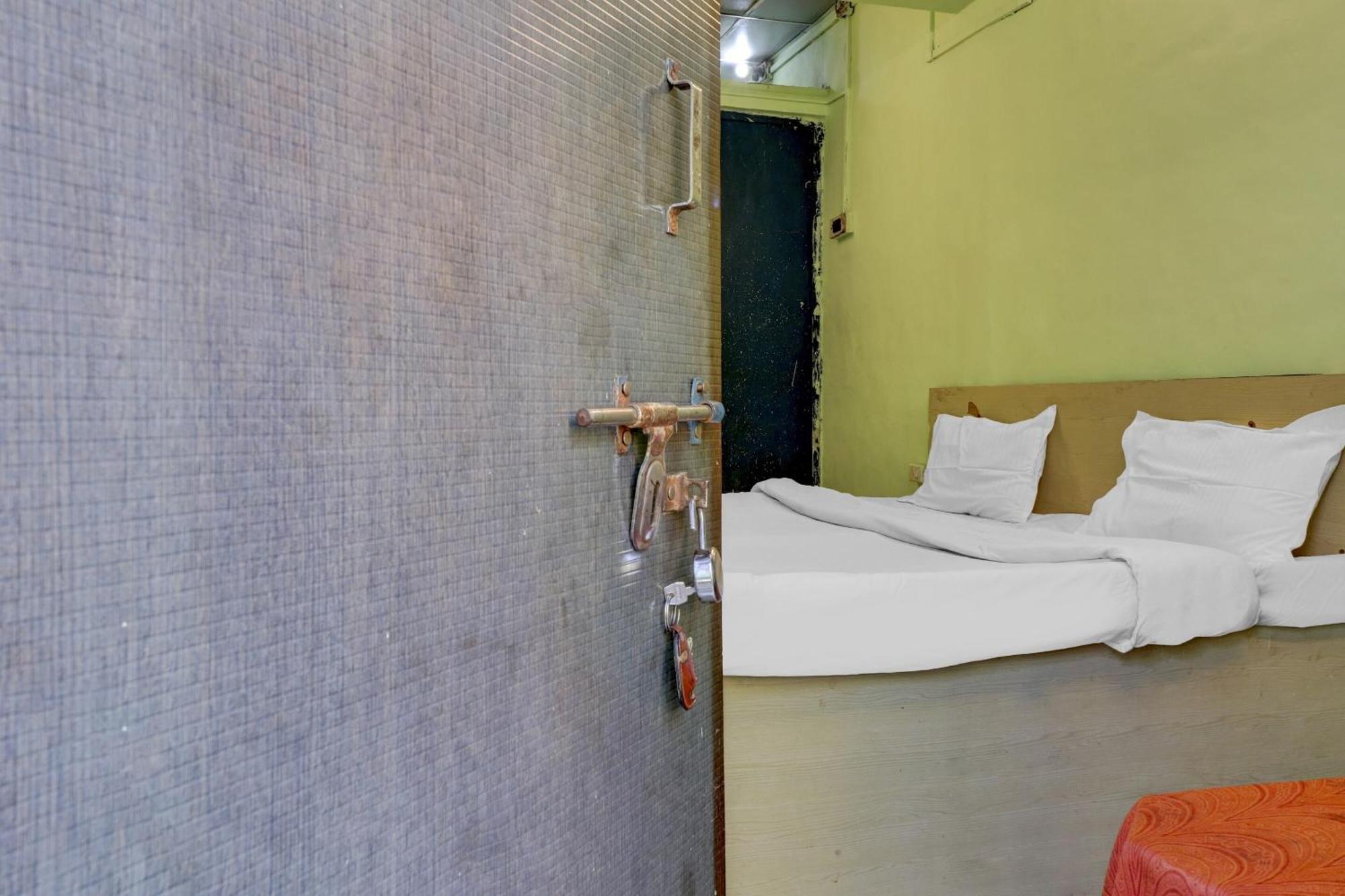 Hotel O Shree Radha Guest House Jhānsi Exterior foto